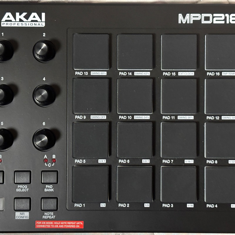 AKAI MPD218の画像